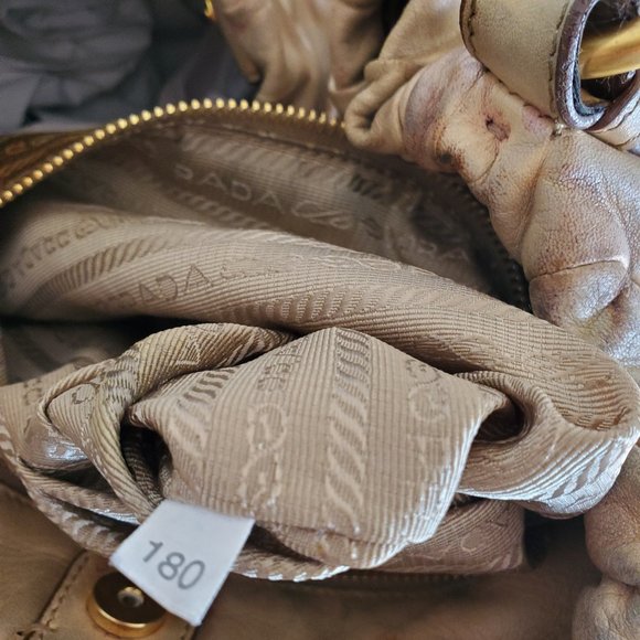********SOLD  **********Prada - Picture 8 of 10